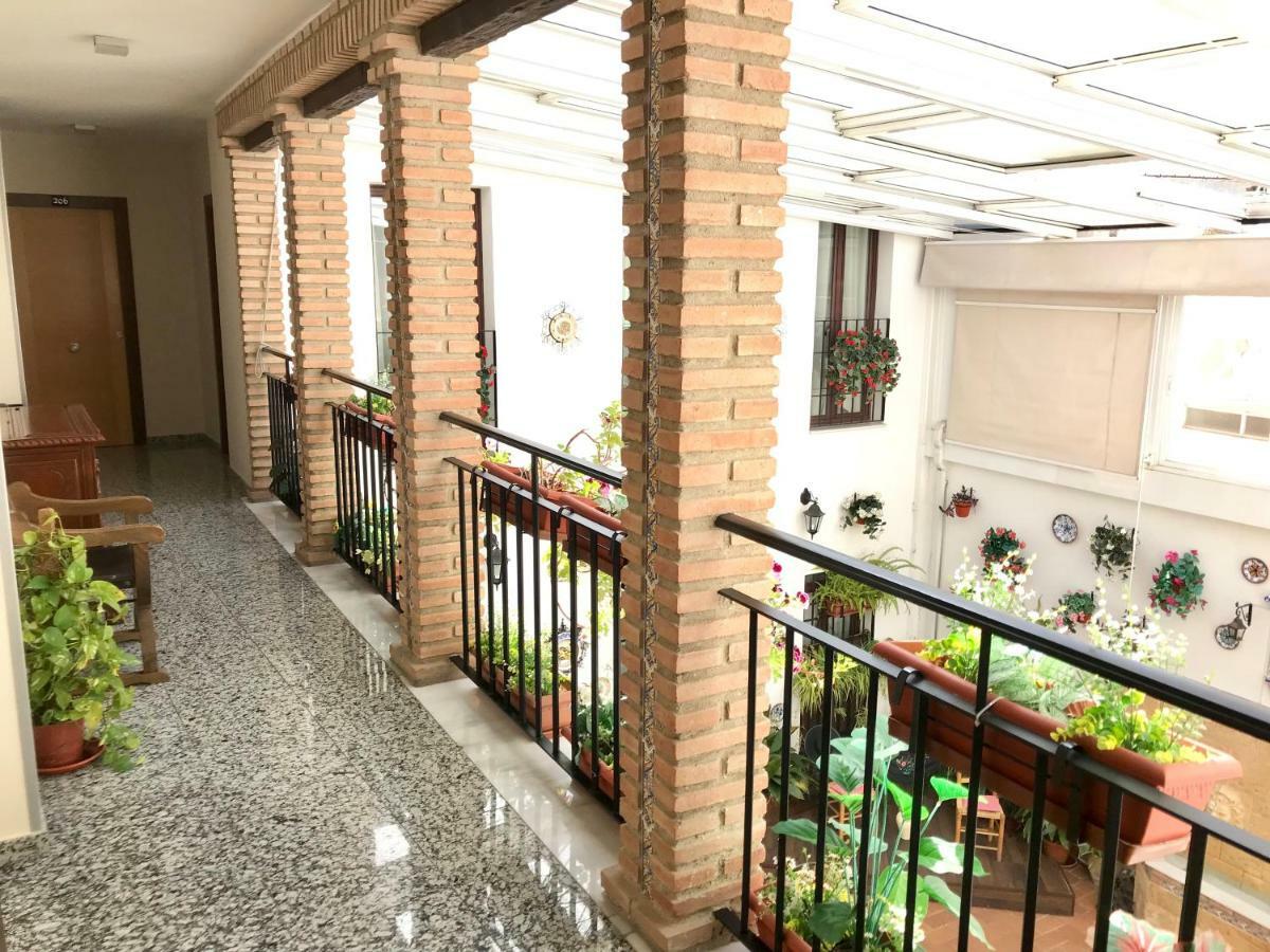 Hotel De Los Faroles Кордова Екстер'єр фото